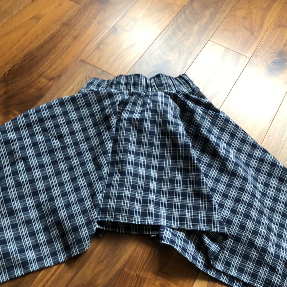 Skirt - Picture 2 of 2